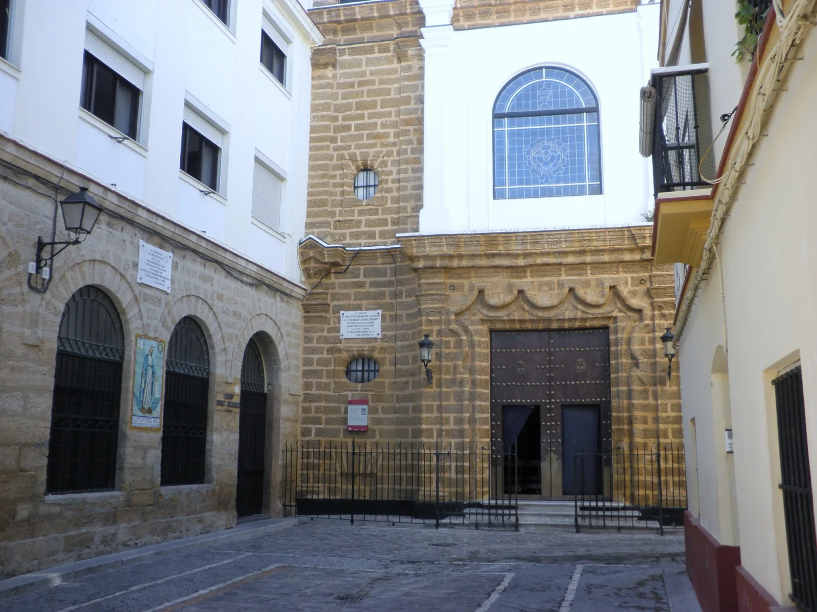 Commemoration of the 1755 tsunami: rosary, mass and procession of the Virgen de la Palma