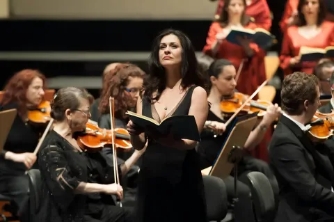 Ruth Rosique (soprano) and Juan Carlos Garvayo (piano). Manuel de Falla, between cante and canto