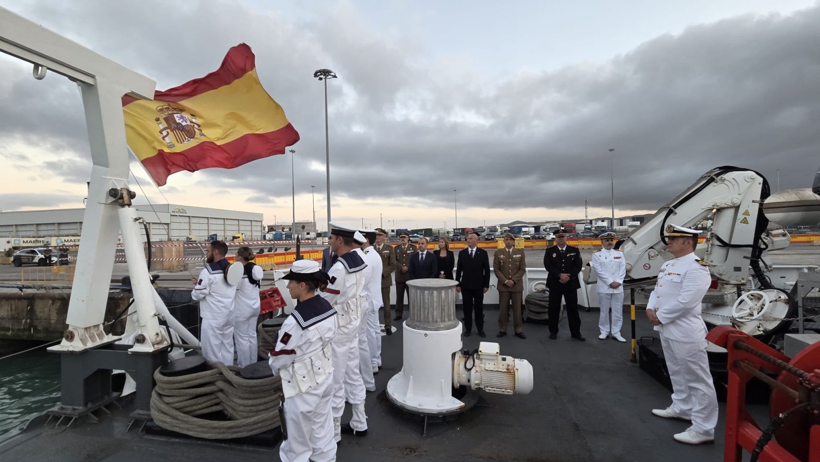 Imagen de la noticia: El buque Malaspina de la Armada abre sus puertas en el Puerto de Algeciras