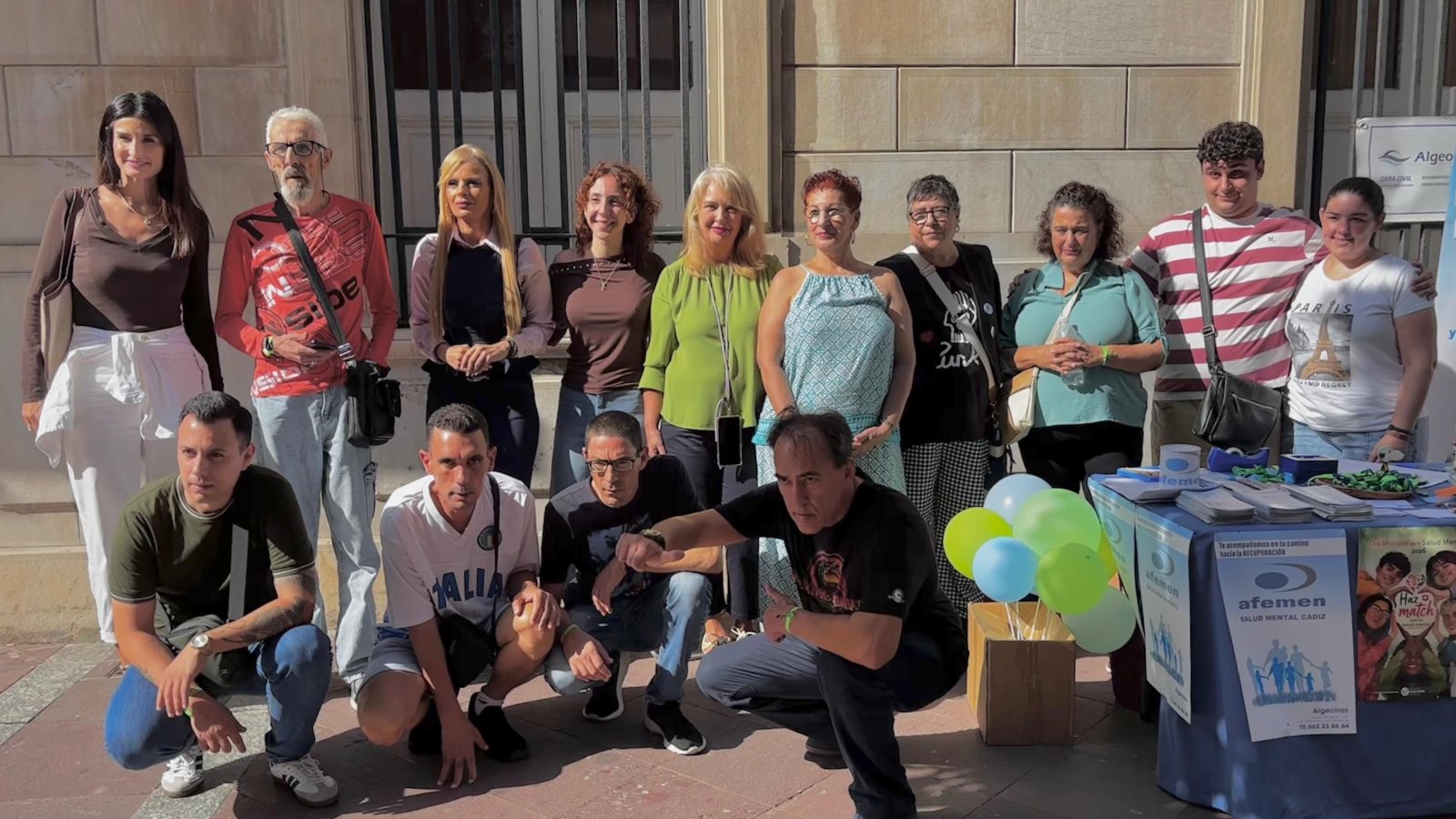 Imagen de la noticia: AFEMEN reúne en la calle Ancha de Algeciras una mesa informativa por la Salud Mental