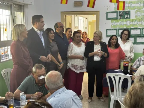 Image for the story: Torreguadiaro celebrates Hispanic Day with the La Charca lunch