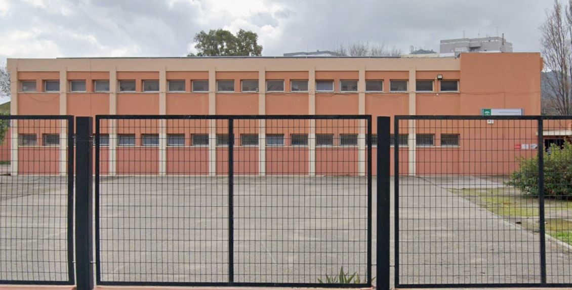 Imagen de la noticia: El Ceper Almadraba de La Línea, premiado por crear su biblioteca desde cero