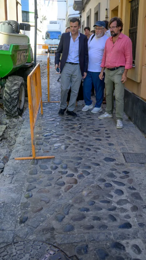 Imagen de la noticia: Arrancan las obras de la calle Mirador en Santa María tras once años de demandas