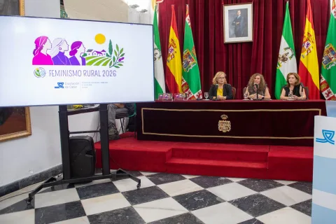 Imagen de la noticia: Cinco asociaciones de mujeres del medio rural de Cádiz reciben un premio de la Diputación