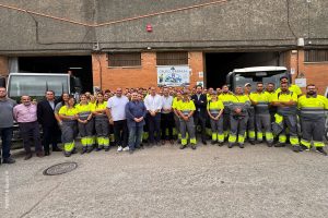 Image for the story: La Línea launches cleaning service with 116 workers and 34 new machines