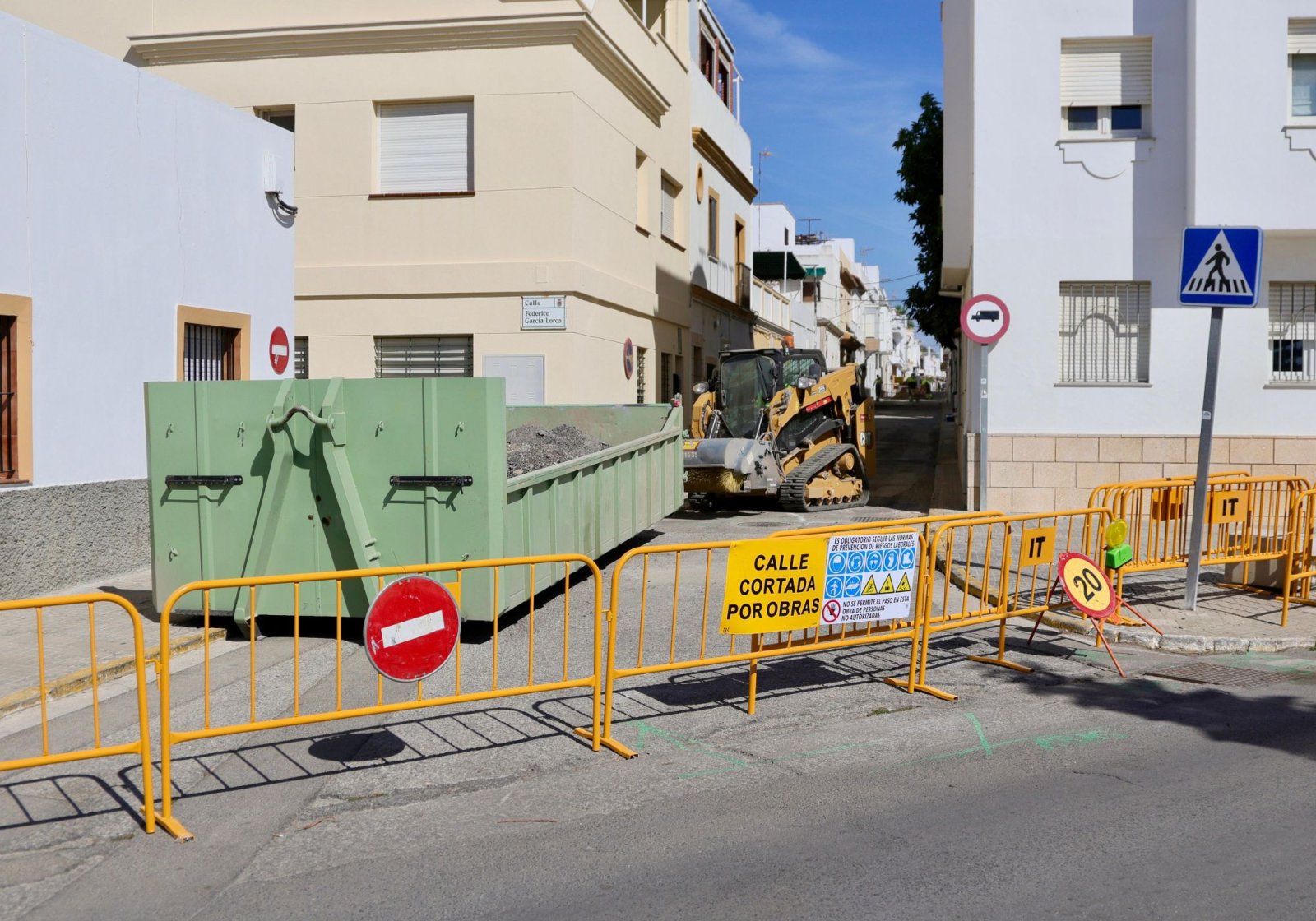 Imagen de la noticia: Rota inicia la reforma de la calle Doctor Fleming con más espacio para el peatón