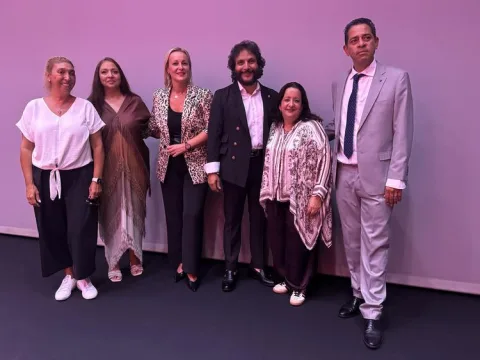 Imagen de la noticia: Esperanza Fernández, Montse Cortés y Antonio Reyes llenan el Teatro Galiardo en la Bienal de San Roque
