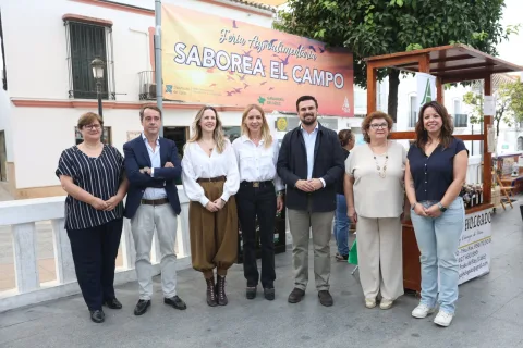 Imagen de la noticia: La miel de Prado del Rey protagoniza la feria Saborea el campo junto a una veintena de estands