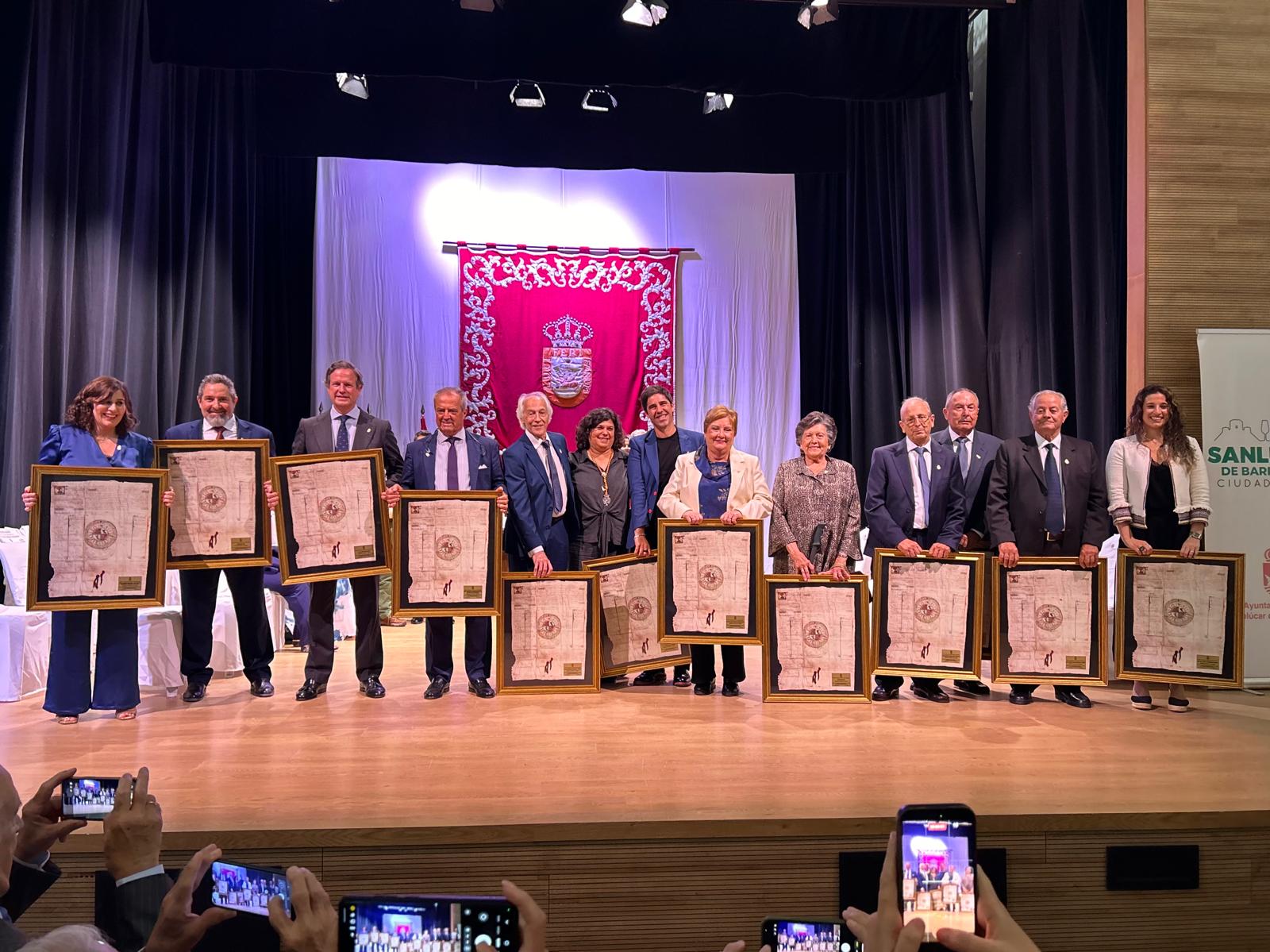 Imagen de la noticia: Sanlúcar entrega sus Insignias de Oro a doce personas y entidades de la ciudad