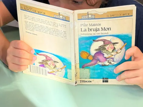 Imagen de la noticia: La Biblioteca de Campamento estrena 'Leemos juntos' con el alumnado de segundo de Primaria