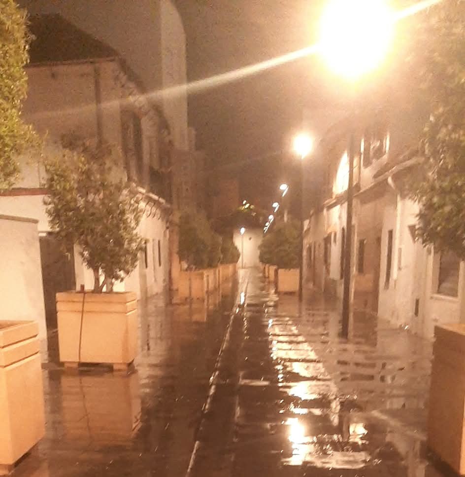 Imagen de la noticia: Algeciras evalúa los daños de la tromba del domingo con 18 servicios de bomberos
