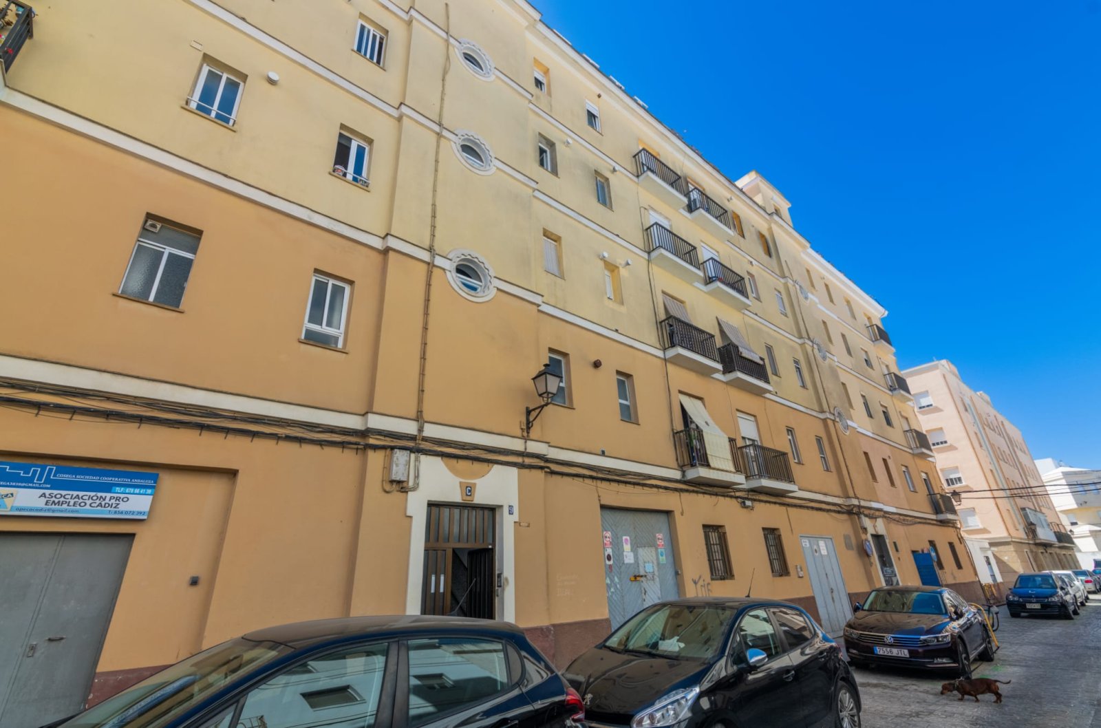 Imagen de la noticia: Procasa licita obras de mantenimiento en seis edificios de vivienda pública por 534.707 euros