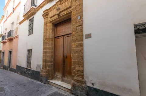 Imagen de la noticia: Procasa licita obras de mantenimiento en seis edificios de vivienda pública por 534.707 euros
