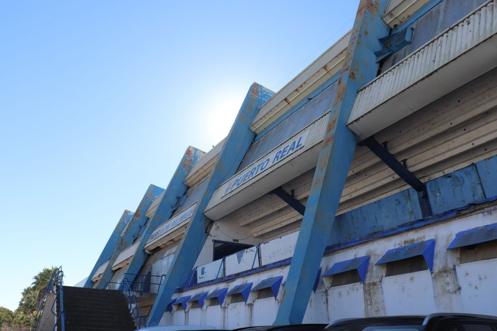 Imagen de la noticia: Puerto Real licita la rehabilitación del pabellón por 2,3 millones