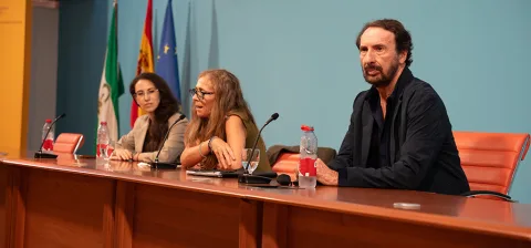 Imagen de la noticia: La UCA muestra al alumnado de Letras las salidas de la lingüística