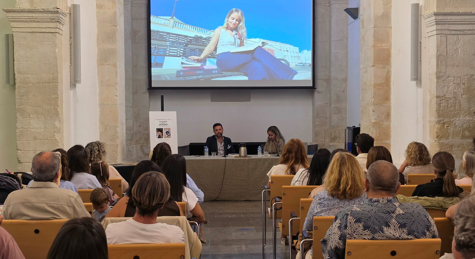 Imagen de la noticia: Natalia Palomo presenta su libro sobre los maestros del flamenco