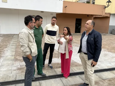 Imagen de la noticia: La Plaza de Miraflores afronta sus últimos trabajos de remodelación