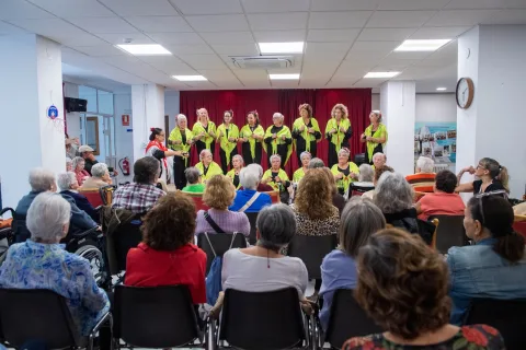 Imagen de la noticia: La residencia Matía Calvo estrena la exposición «Miradas»